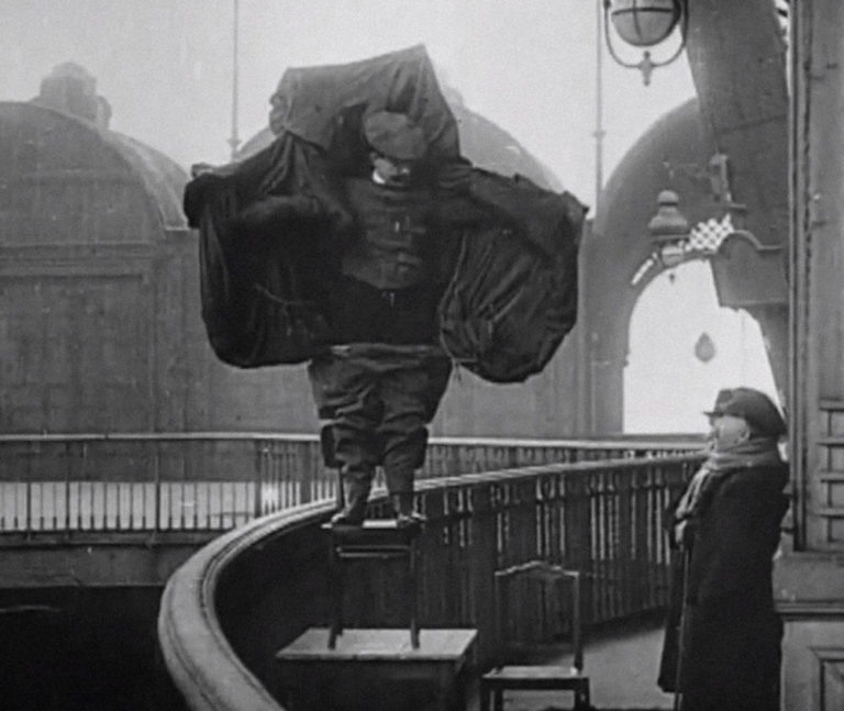 Franz Reichelt: El hombre que murió saltando de la Torre Eiffel