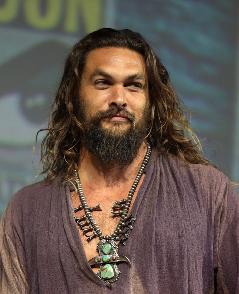 Jason Momoa vive en la carretera