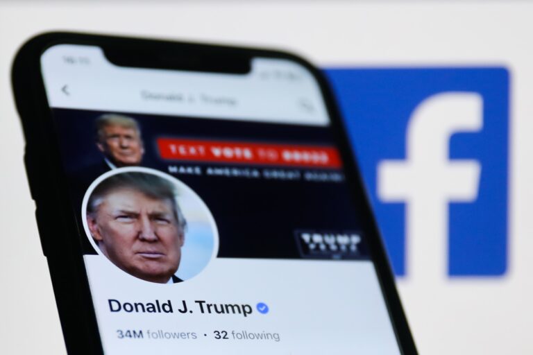 Meta reactiva las cuentas de Donald Trump en Facebook e Instagram