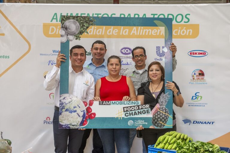 Walmart Nicaragua entrega importante contribución de productos esenciales al Banco de Alimentos