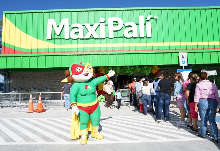 Walmart arranca el 2025 reafirmando su compromiso de inversión en Nicaragua con la inauguración de Maxi Palí Sébaco