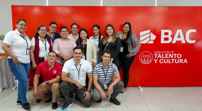 BAC impulsa el talento emprendedor de su equipo con feria interna de emprendimientos