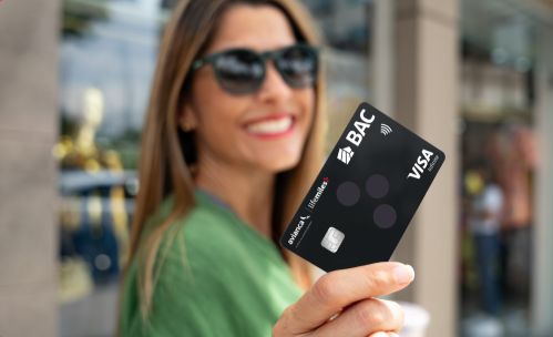 Centroamericanos podrán volar más y mejor gracias a una nueva tarjeta que transforma cada compra en una oportunidad de viaje