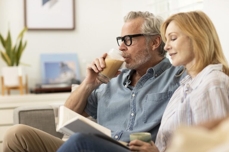 ¿Qué es la sarcopenia, la condición silenciosa que afecta a 1 de cada 10 adultos mayores?