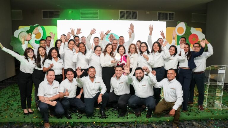 Huevos del Granjero celebra certificación internacional que reconoce su compromiso con el bienestar animal