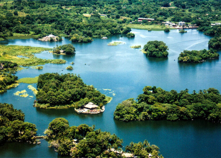 Lago Cocibolca: Un destino mágico con isletas, volcanes y vida silvestre