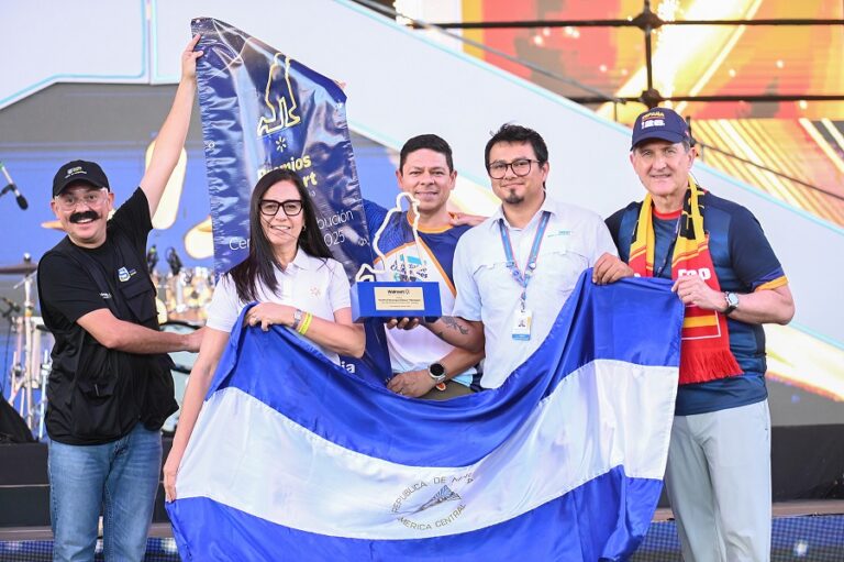 Centro de Distribución de Frutas y Vegetales de Nicaragua es reconocido como el más seguro de Walmart Centroamérica